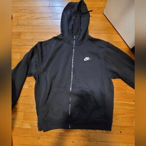 Nike Men's Black Performance  Hoodie (XL) Free xl tar heel jersey